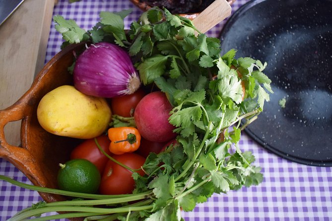 Learn to Cook Mexican Salsas - Is the $96 Price Good Value?