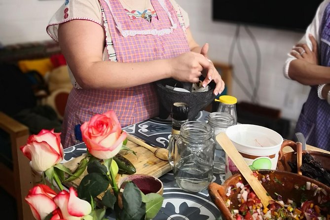Learn to Cook Mexican Salsas - Shopping for Ingredients at Tacuba Market