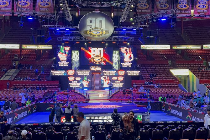 Live Wrestling from the Best Area of the Arena Mexico - Why Arena México Makes the Night Special