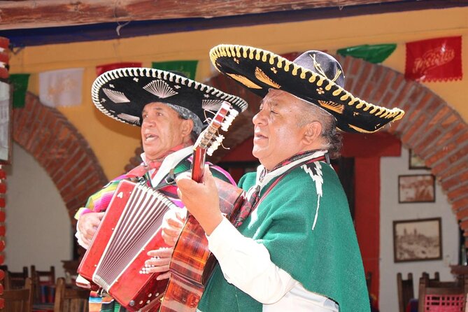 Lucha Libre and Mariachi - Key points to know before booking