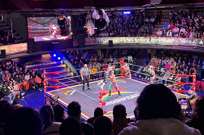 Lucha Libre Saturday Show in Mexico City (SEATS FROM BALCONY) - What balcony seats are really like