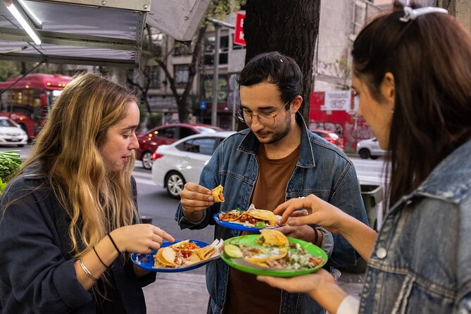 Lucha Libre Tacos & Masks 4 hrs Exploring Cdmx - Walking from Colonia Juárez toward the arena
