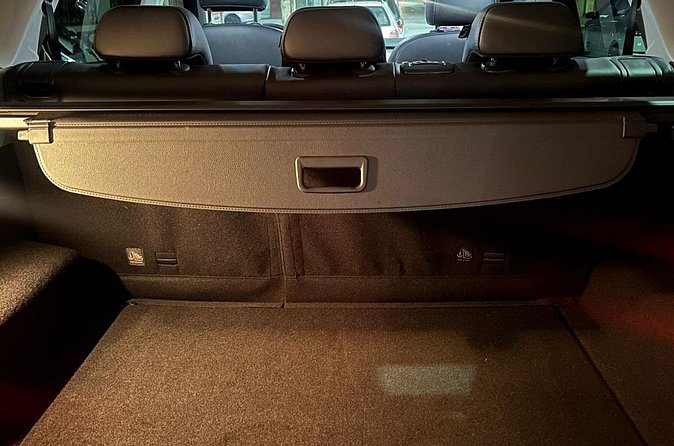 Luxury Private Transportation Service in Mexico City - Friendly service, clean vehicles, and a safety focus