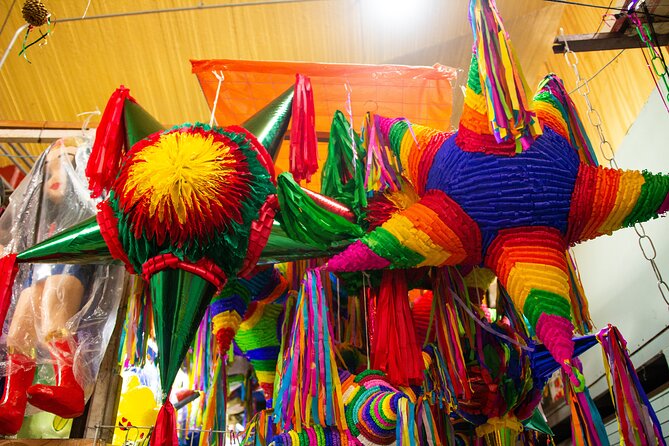 Markets private tour: La Ciudadela, Sonora, San Juan & Lagunilla - La Lagunilla: a Sunday market with a party mood