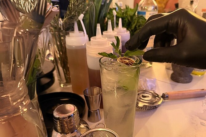 Mexican Mixology Workshop with Panoramic View in Coyoacán - What the teaching style is like