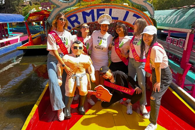 Mexico City Canals by Boat with Live Commentary with Meal Drinks - History, traditions, and the limits of the commentary