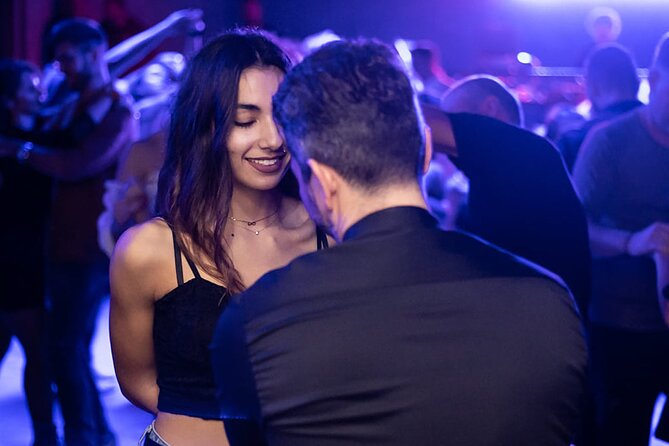 Mexico City CDMX Salsa Lovers Dance Experience - What the included venue ticket really adds