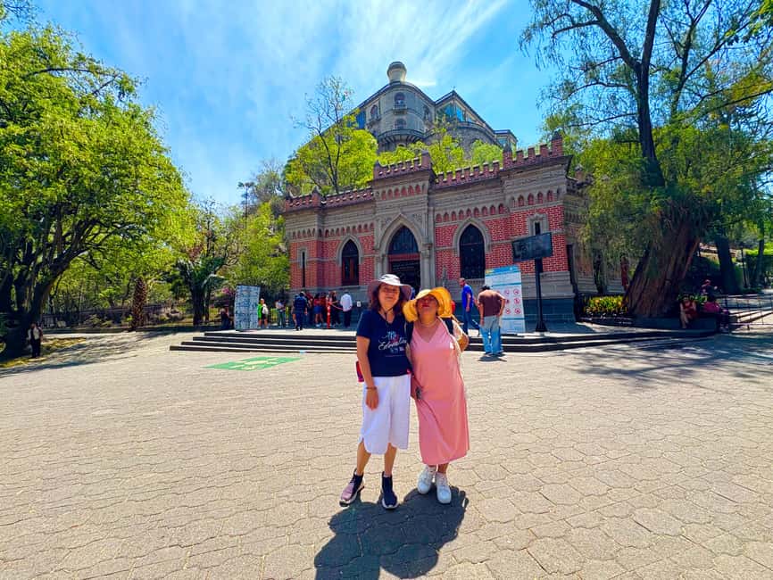 Mexico City: Chapultepec Castle and Forest Guided Tour - Why Chapultepec Castle works best with a guide