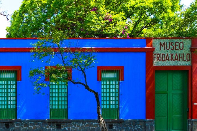 Mexico City (Coyoacan) Scavenger Hunt and Sights Self-Guided Tour - Casa Azul and the Photo Challenges