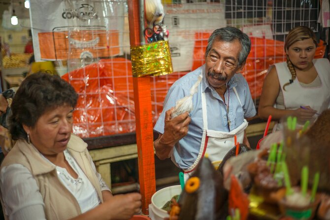 Mexico City deep tour through La Merced and iconic markets - La Merced: the heart of the food route