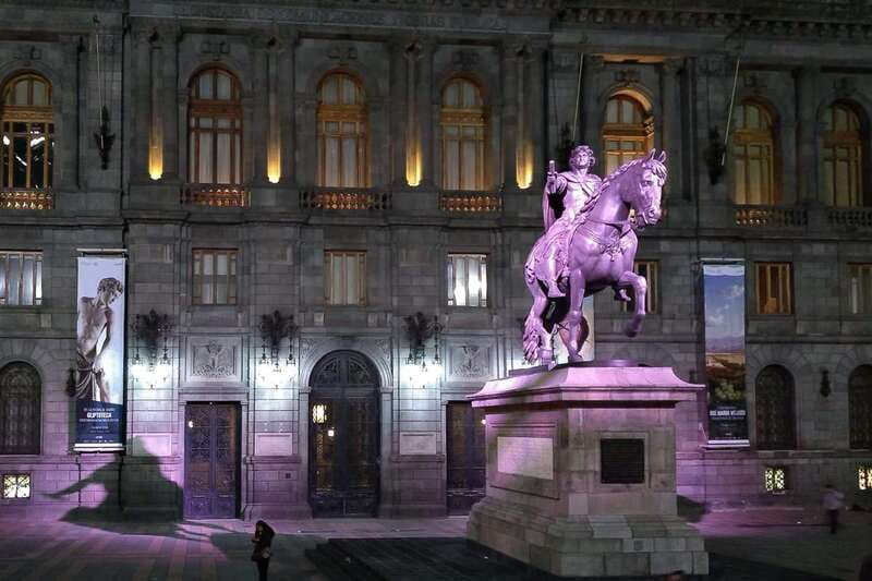 Mexico City: Double Decker Bus Night Tour - Is $10 good value?