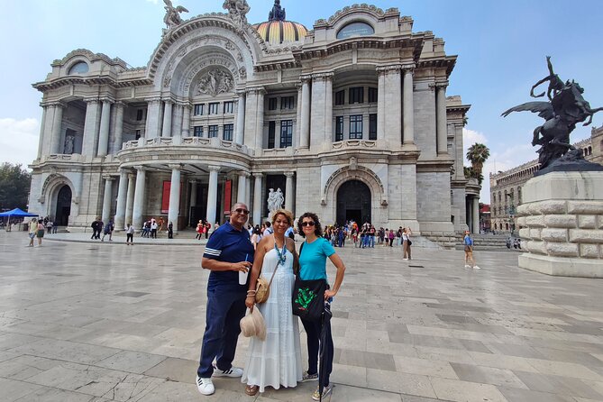 Mexico City Downtown Centro private tour+ Palacio de Bellas Artes - San Ildefonso, the strongest art stop on the route