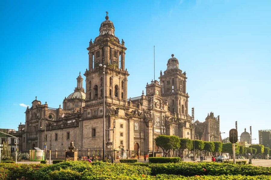 Mexico City Downtown Highlights Private Walking Tour - Torre Latinoamericana and Mexico City’s changing skyline
