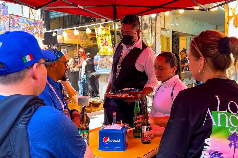 Mexico City: Exotic Food Tasting Tour & Local Markets - Why this four-hour walk works