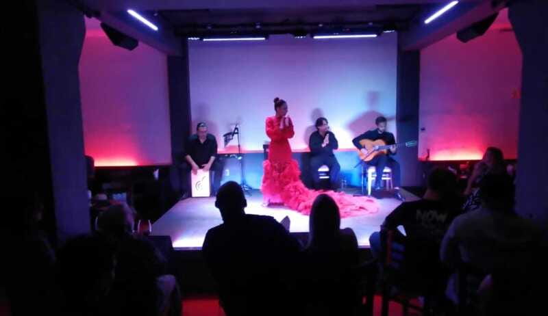 Mexico City: Flamenco Tablao Live Show & dinner - Standard Ticket or Premium Package?