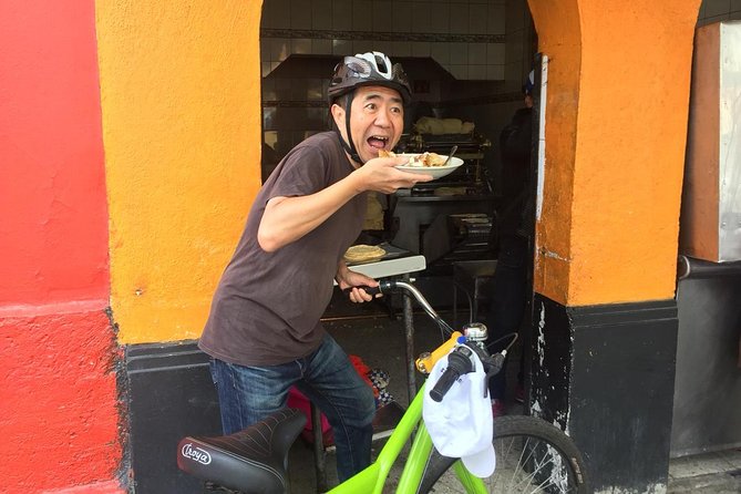 MEXICO CITY FOOD TOUR: flavors on two wheels - Roma and the tortilla made from stone-ground corn