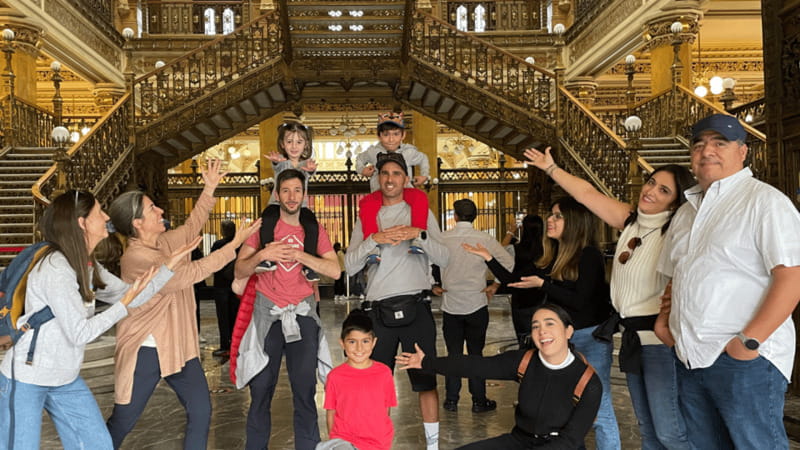 Mexico City: Guided walking tour through the most historic parts of the city. - The guides and the feel of the group