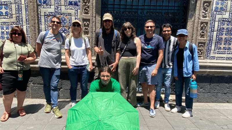 Mexico City: Guided walking tour through the most historic parts of the city. - Food tips, transport advice, and local details