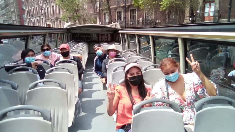 Mexico City: Hop-On Hop-Off Bus City Tour - Green Circuit: Zócalo, Reforma, Roma, Condesa, and Polanco
