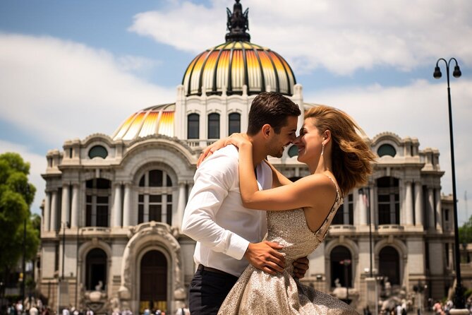 Mexico City Instagram Tour: Famous Spots |Private & All-Inclusive - The Zócalo, Palacio Nacional, and the cathedral