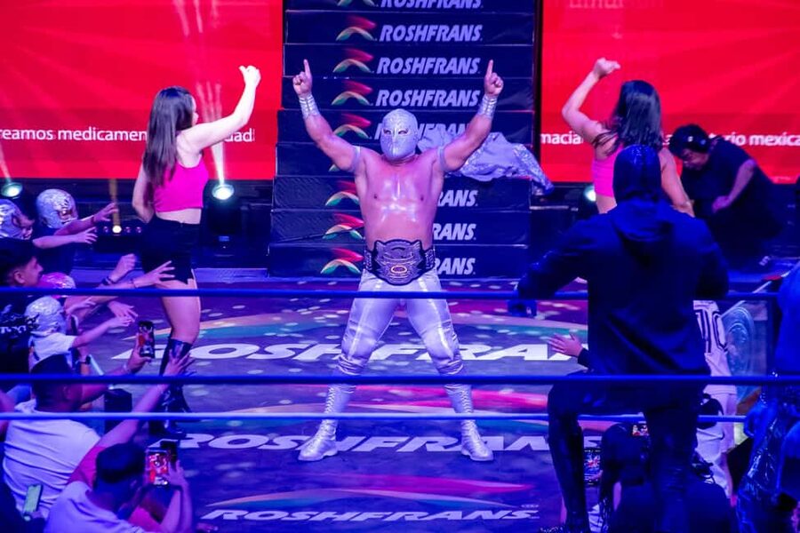 Mexico City: Local Walking Tour with Mezcal & Wrestling Show - Walking Through Mexico City’s Historic Center