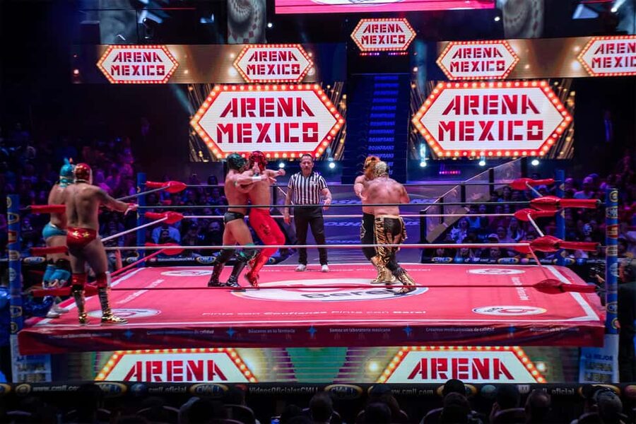 Mexico City: Lucha Libre Show, Walking Tour & Tequila - Cantinas, taquerías, and the cost of eating along the way