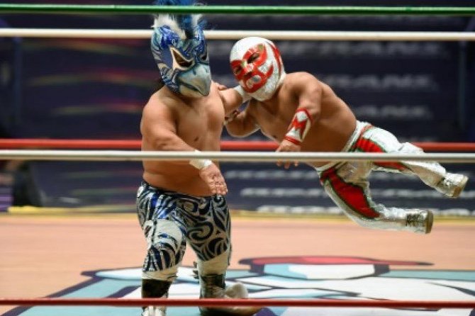 Mexico City: Lucha Libre wrestling show tickets - Getting your mask and learning the rules