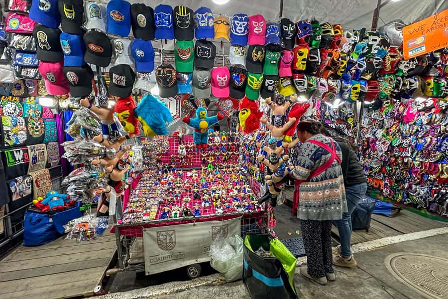 Mexico City: Mexican Lucha Libre Experience & Mezcal Tasting - My call: book it for the show, not the polish