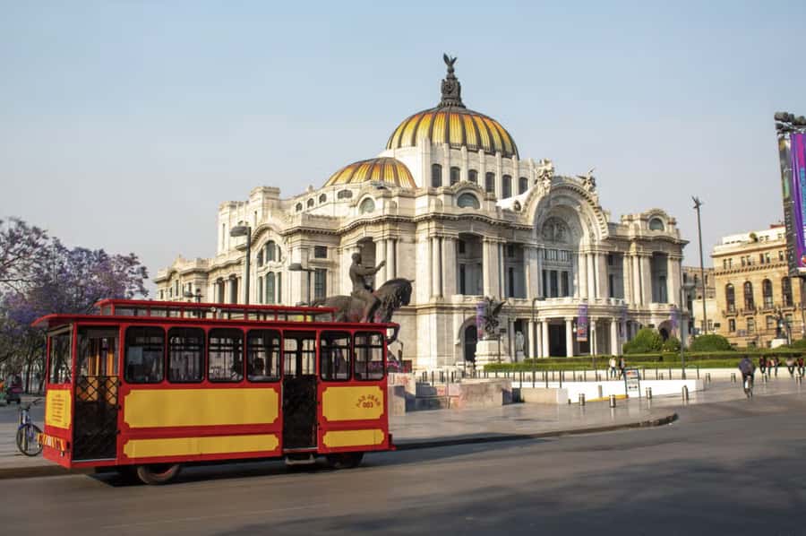 Mexico City: Mexico Tram, Iconic Landmarks, and Legends - Passing the Metropolitan Cathedral and grand palaces