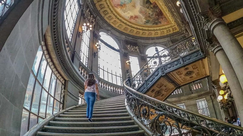 Mexico City Must-see Buildings & Palaces - The Postal Palace and its gold-lined interior