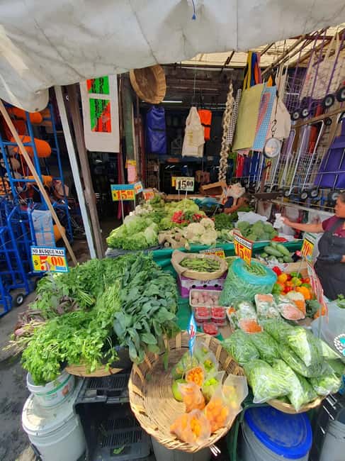 Mexico City: Mystic Markets La Merced & Sonora Culinary Tour - Why local guides change the experience