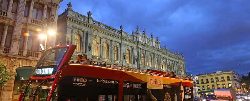 Mexico City: Night City Tour in a Double Decker Bus - The audio guide and finding a working seat