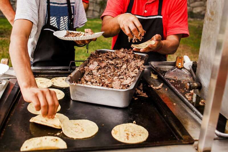 Mexico City: Old Town Food Tour of 7 Tastings & Secret Dish - Why this three-hour food walk works