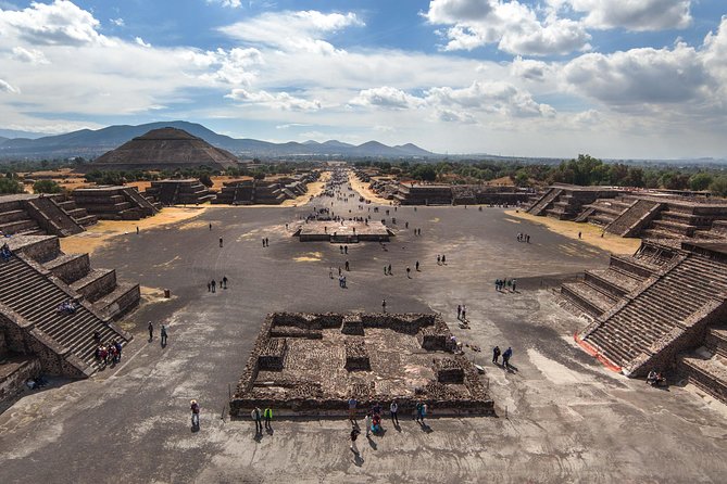 Mexico City Private City Tour: Teotihuacan and Basilica of Our Lady of Guadalupe - Private Vehicle, Guides, and Comfort