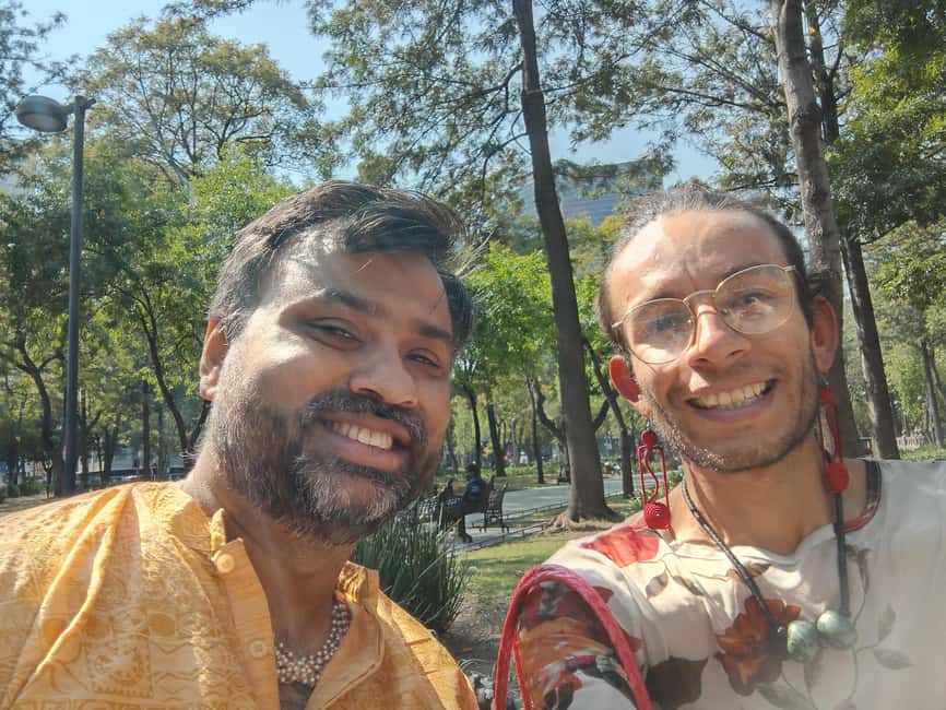Mexico City: Queer Mexican History - Prepare for heat, rain, and two hours on foot