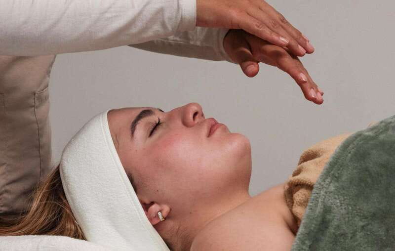 Mexico City: Relaxing or Decontracting Massage Experience - What happens during the one-hour treatment