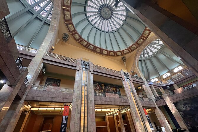Mexico city's private tour in downtown (with transport) - Madero Avenue: a short walk through changing Mexico City