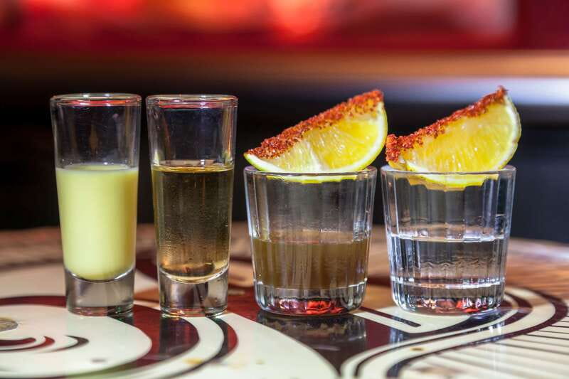 Mexico City: Tacos & Mezcal Night Food Tour - Guides who shape the evening