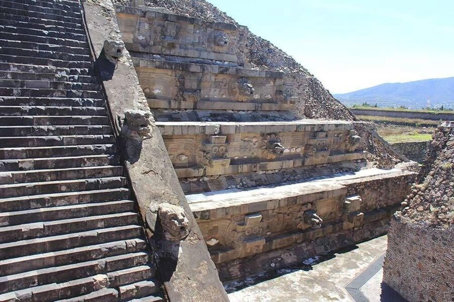 Mexico City: Trip to Teotihuacan Pyramids & Guadalupe Shrine - Who will get the most from this day
