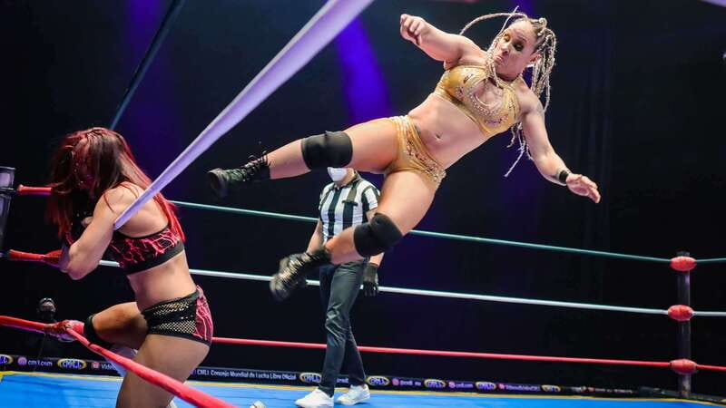 Mexico City: Turiluchas Amazing Wrestling Show - Entering Arena México