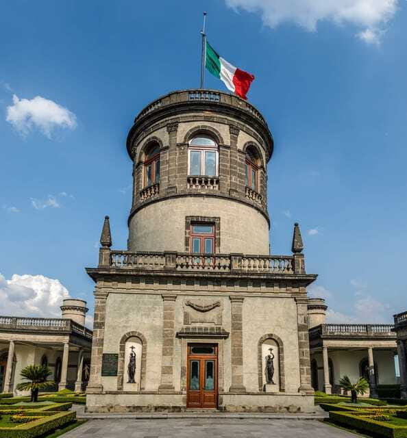 Mexico City: Visit Chapultepec Castle and the Anthropology Museum - Chapultepec Castle and its hilltop setting