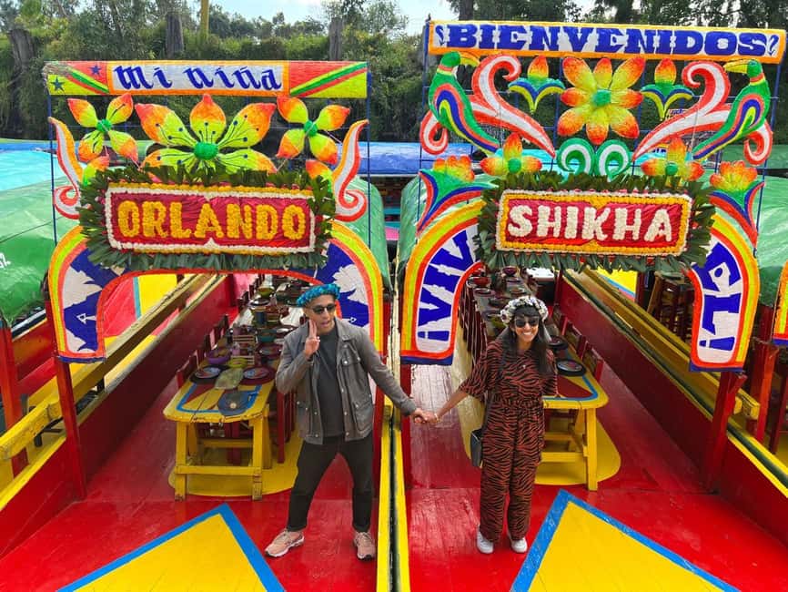 Mexico City: Xochimilco Boat with Guacamole & Premium Drinks - Meeting at Canal 237 and finding the purple arches