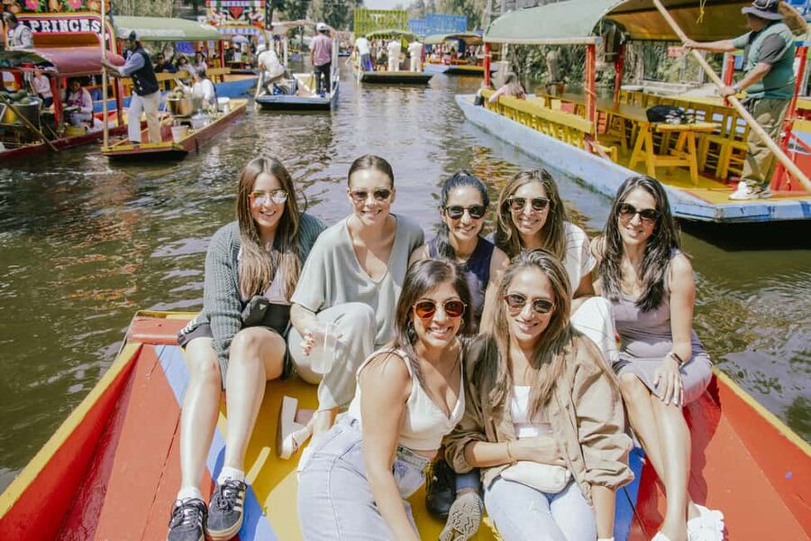 Mexico City: Xochimilco Boat with Guacamole & Premium Drinks - Who should book this Xochimilco ride?