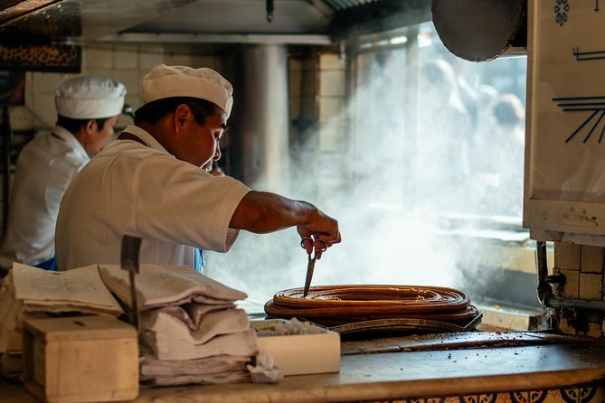 Mexico Private Food Tour With Locals Including 10 Tastings - What ten tastings really means here