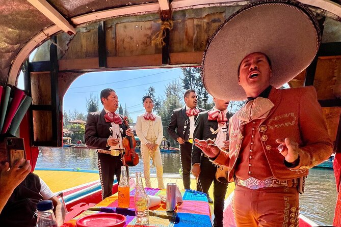 Mixology, Food, Wine and Beer Experience in Xochimilco - Why a trajinera is the right way to see Xochimilco