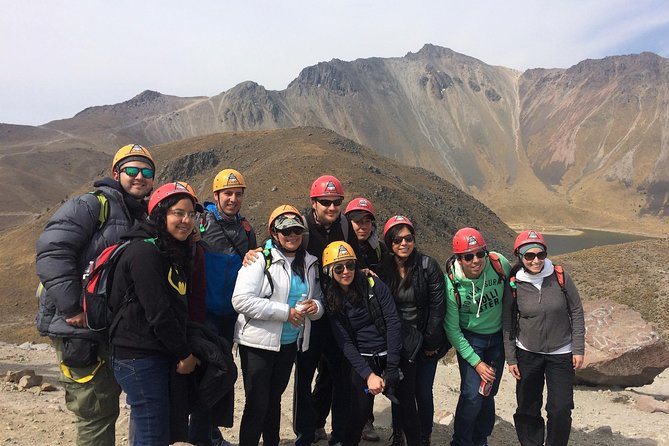 Mountaineering to the Nevado de Toluca (altitude 4680m) - Walking into an extinct volcano