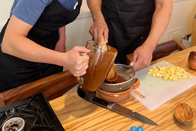 Multi-Variety Mole Class in a Condesa home or art gallery rooftop - Is $107.60 a fair price?