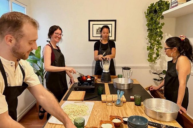 Multi-Variety Tamal Class in a Condesa home or rooftop gallery - Jim’s teaching style and the rhythm of the afternoon