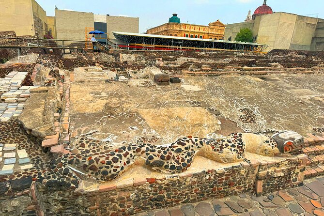 Museo del Templo Mayor / Urban Archaeology - Small Groups - How a small group changes the experience