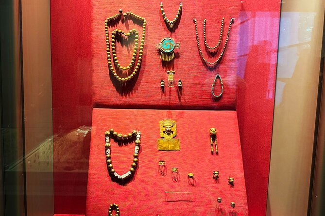 Museo Nacional de Antropología - Small Groups - The museum’s stolen treasures and other human stories